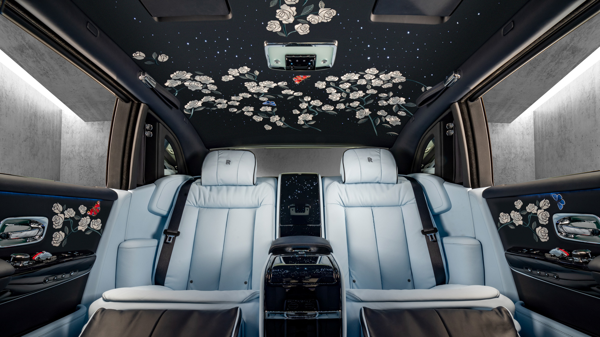 Rolls-Royce-Phantom